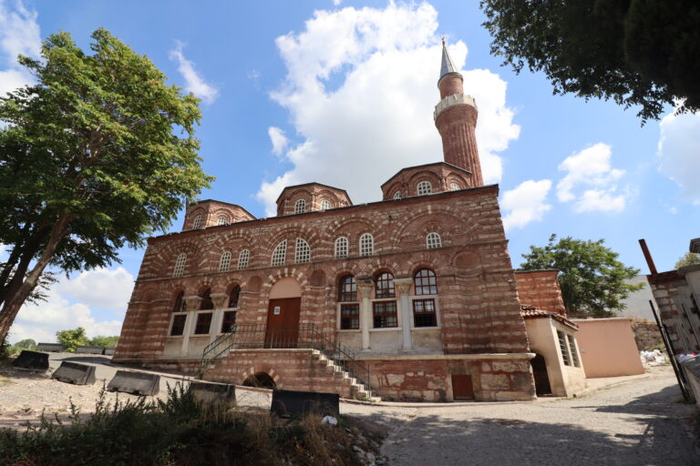 Мечеть Вефа Килисе в Стамбуле