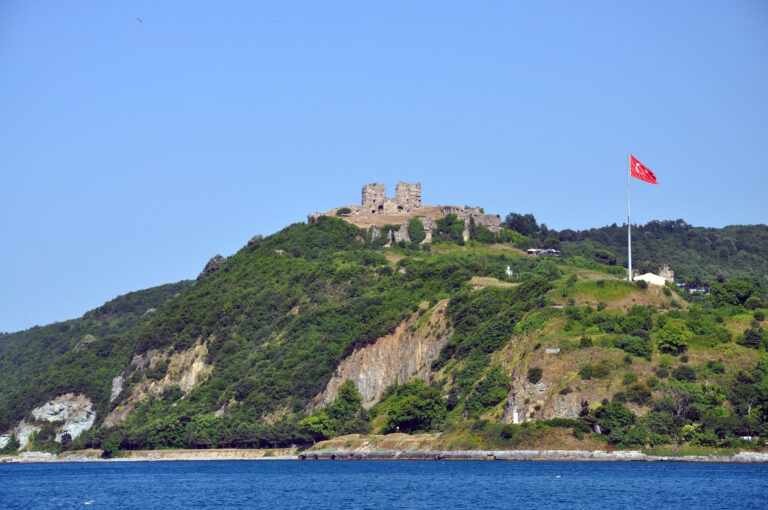 Крепость Йорос в Стамбуле